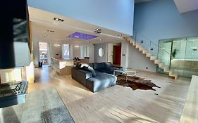 Residence Caesar By Homester